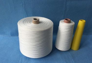 Le tricotage cru de blanc/tissant 40/2 a tourné le fil de couture de polyester 1.33D× 38mm